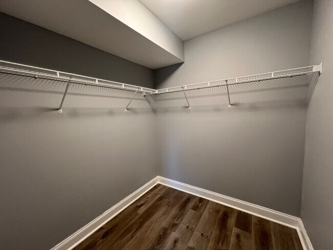 Building Photo - Myrtle Beach - 2 Bedroom / 2 Bathroom Condo