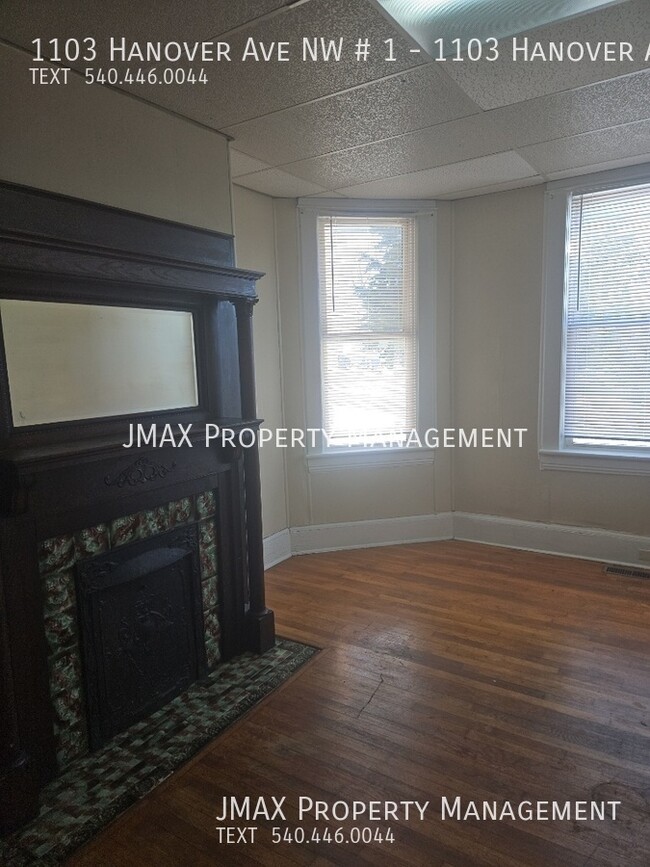 Building Photo - This property has a no security deposit op...