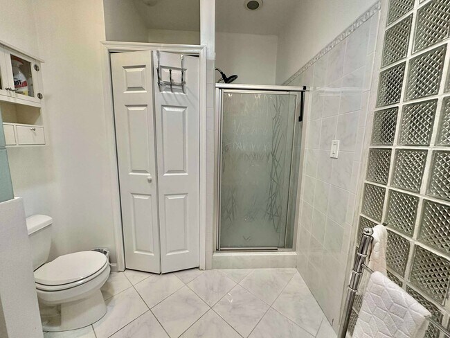 Building Photo - 2403 Shreve Hill Rd