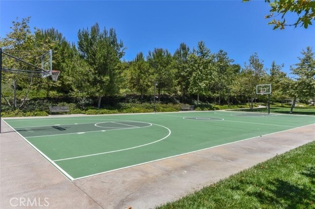 Building Photo - 60 Brindisi