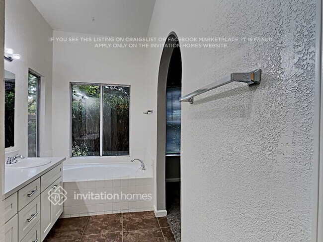 Building Photo - 5 Archibald Ct