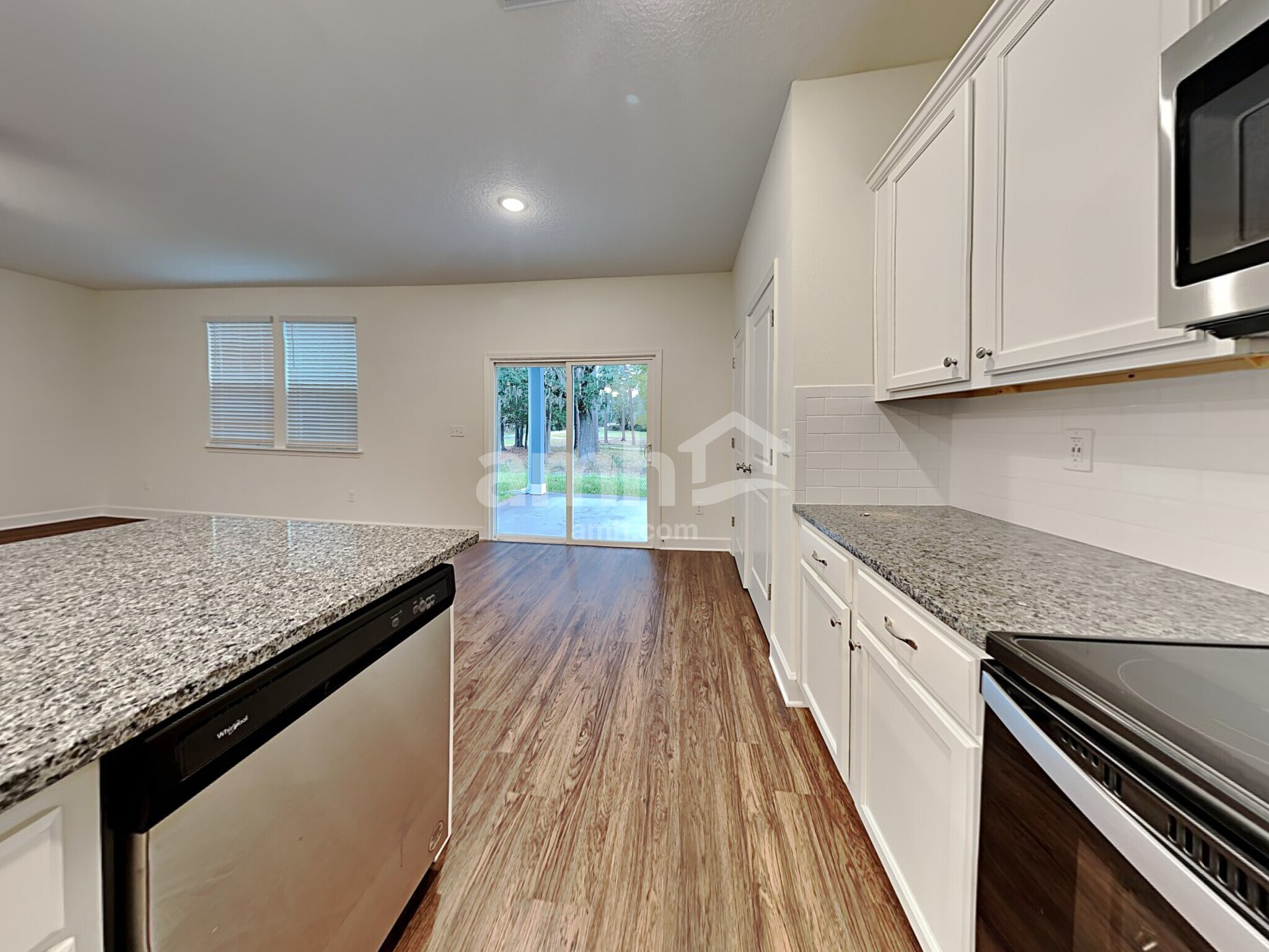 Building Photo - 409 Banyan Frst Dr
