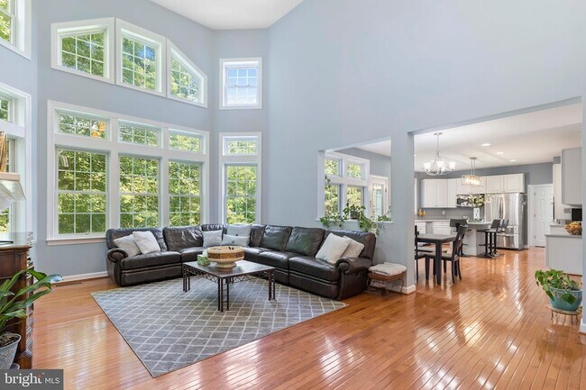 Building Photo - 12980 Highland Oaks Ct