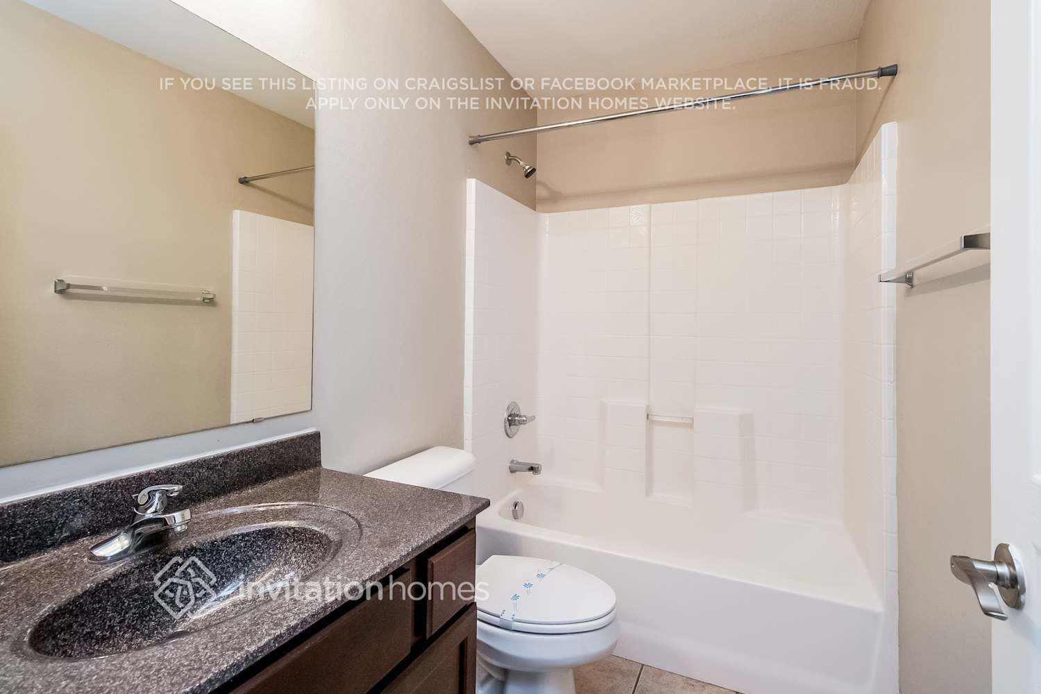 Building Photo - 3926 S Napa Ln