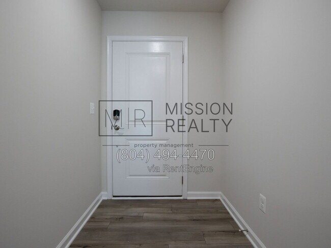 Building Photo - 8756 Whitman Dr