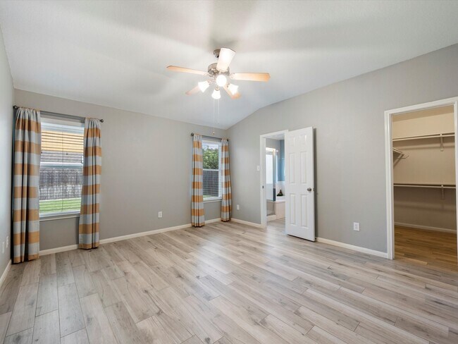 Building Photo - 21639 Falvel Lake Dr