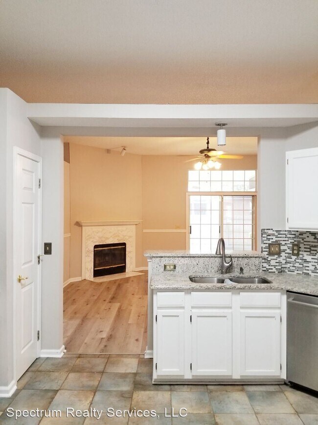 Building Photo - 3 br, 2 bath House - 7552 Fawn Lake Dr. N.