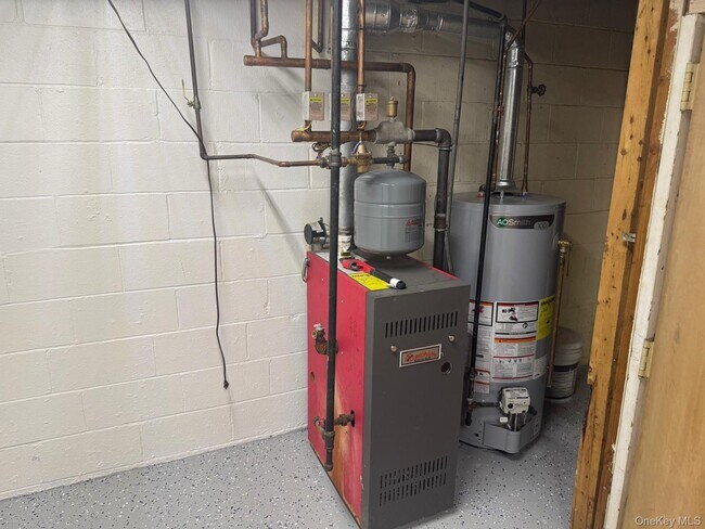 Building Photo - 126 Roosevelt Dr