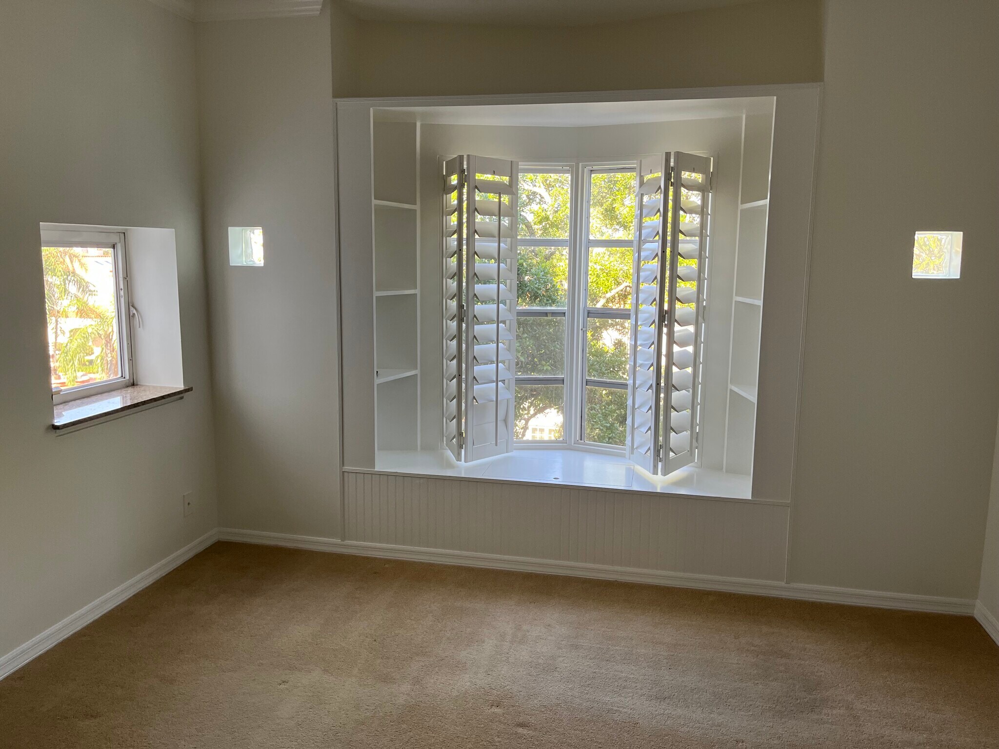 Bedroom - 4950 Bayshore Blvd