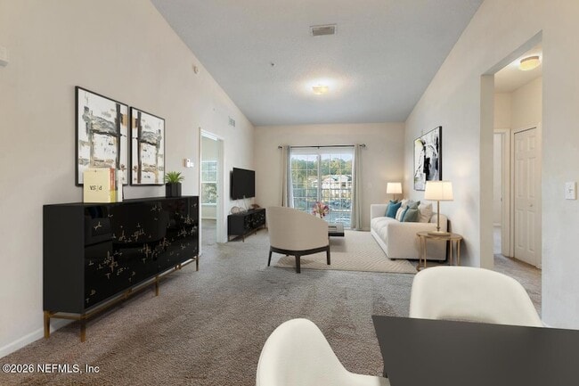 Building Photo - 8201 Green Parrot Rd