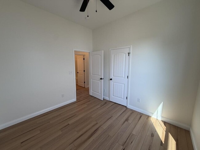 Building Photo - 227 Curdsville Rd