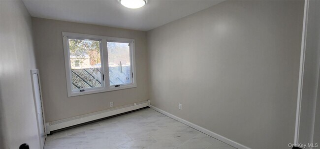 Building Photo - 192 Cypress Dr