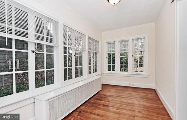 Building Photo - 4509 Ellicott St NW