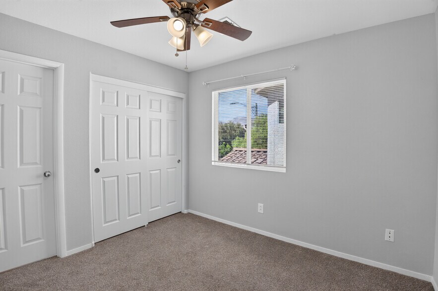 Building Photo - 10648 Bandera Mountain Ln