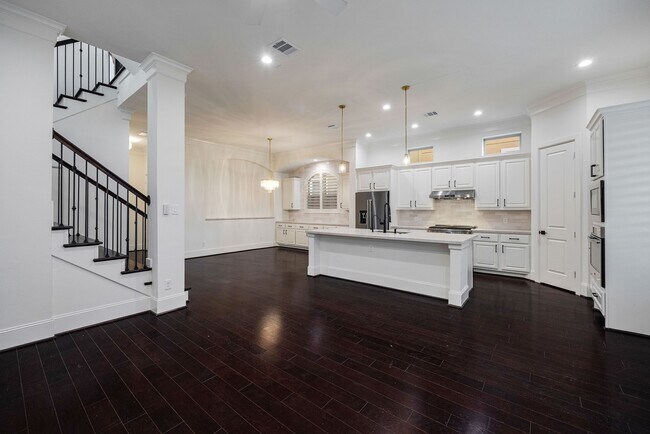 Building Photo - 8213 Cabernet Ln