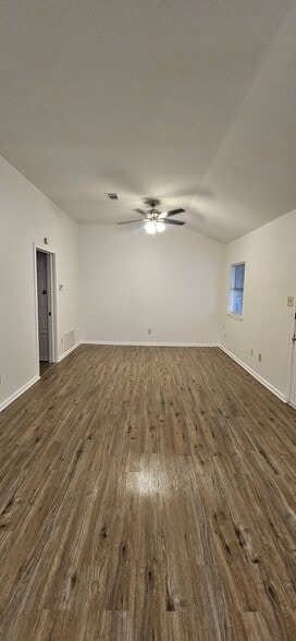 Building Photo - 285 Hickory Rd