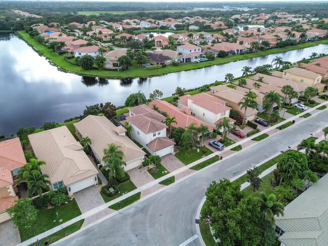 Building Photo - 143 Isle Verde Way