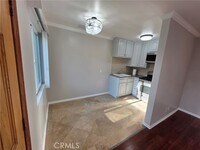 Building Photo - 208 W 90th St