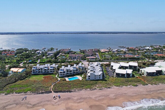 Building Photo - 2051 NE Ocean Blvd