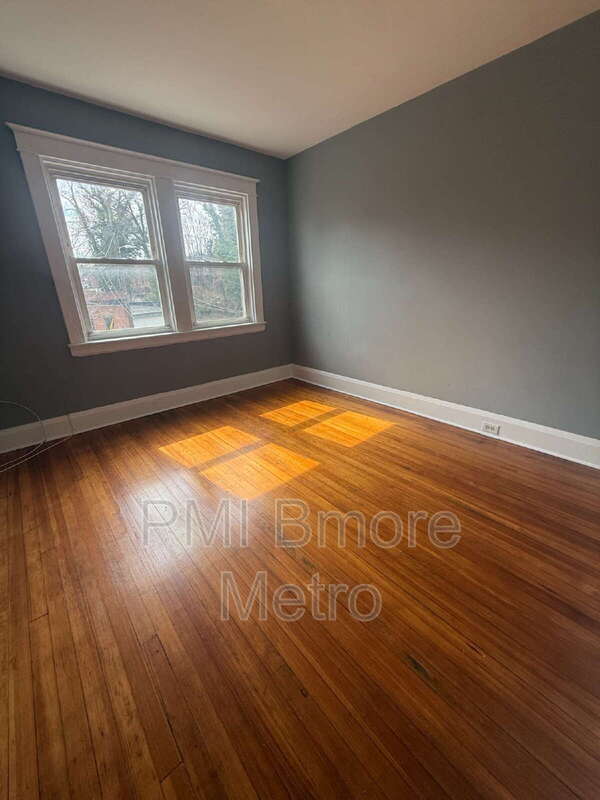 Building Photo - 531 Willow Ave