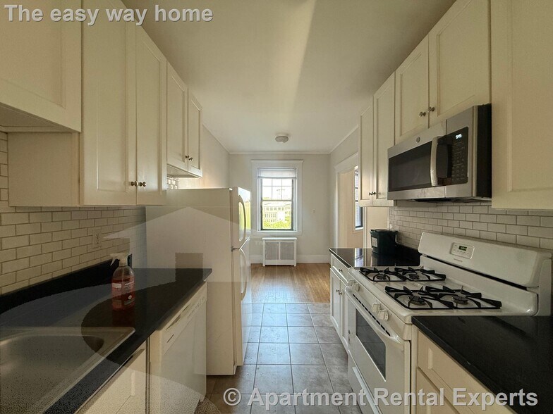 Building Photo - 1558 Massachusetts Ave
