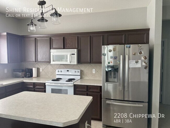 Building Photo - 2208 Chippewa Dr