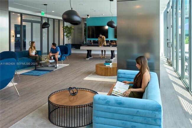 Building Photo - 1809 Jackson St