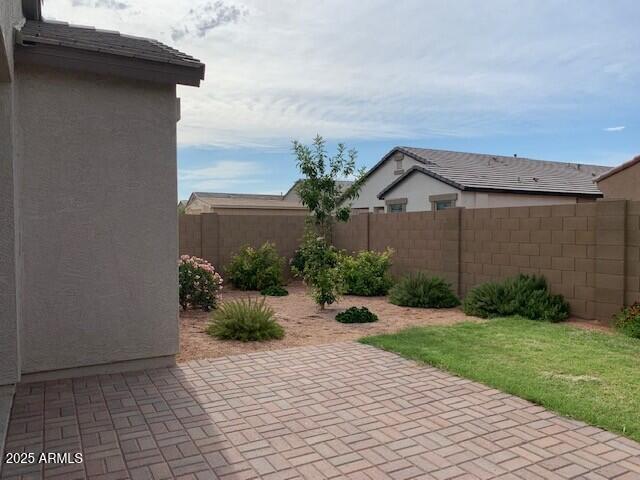 Building Photo - 41342 W Jenna Ln
