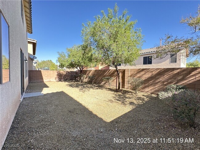 Building Photo - 10632 Peach Creek St