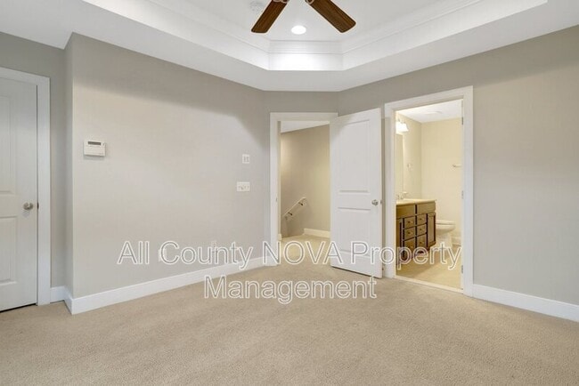 Building Photo - 2093 Laura Mews Pl