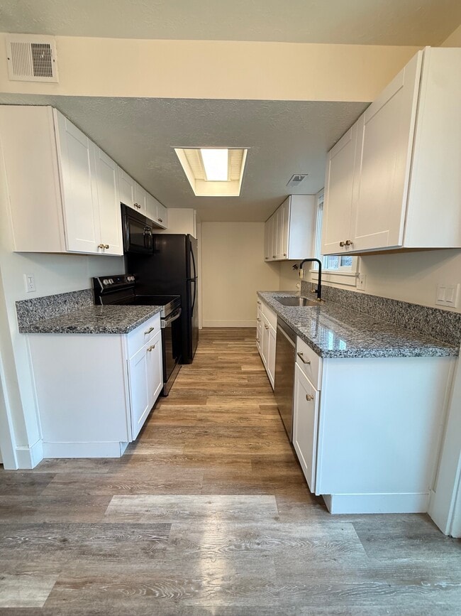 Building Photo - 312 N 100 W