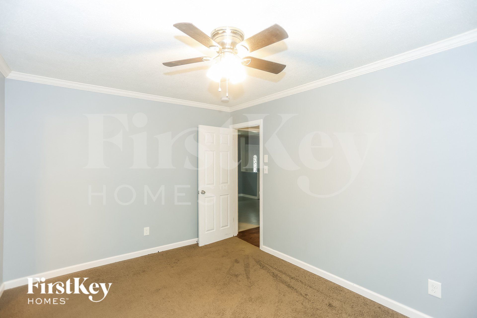 Building Photo - 1502 Kingston Dr