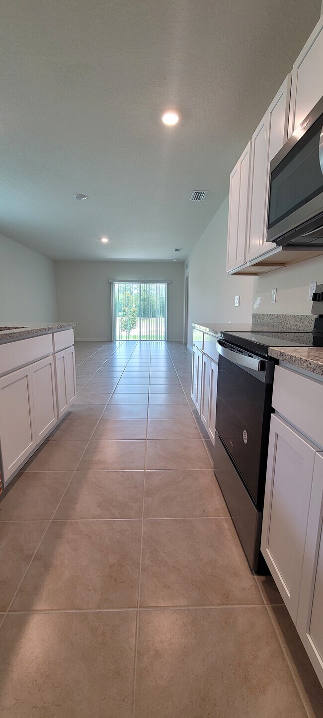 Building Photo - 316 Pelham Park Dr