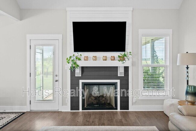 Building Photo - 538 Fieldview Wy