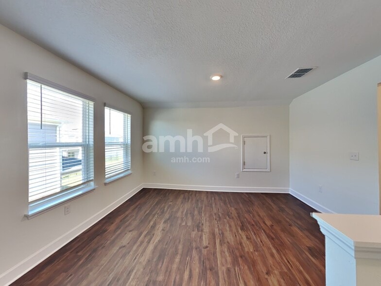 Building Photo - 33889 Widman Way