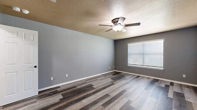 Building Photo - 2 WEEKS FREE!!! $2,195 for OVER 1 ACRE LOT...