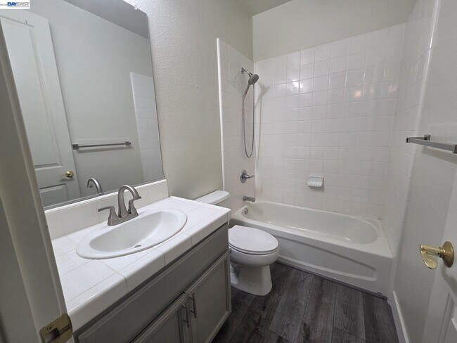 Building Photo - 3727 Whitworth Dr