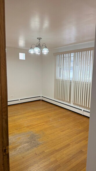 Building Photo - 4900 S Komensky Ave