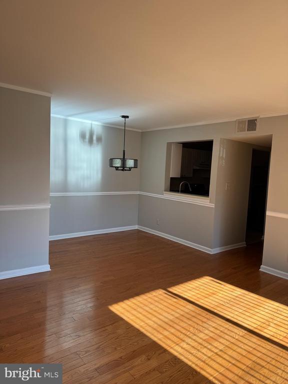 Building Photo - 25 Church Rd