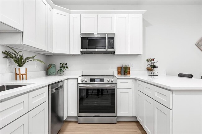 Building Photo - 50 Murray St