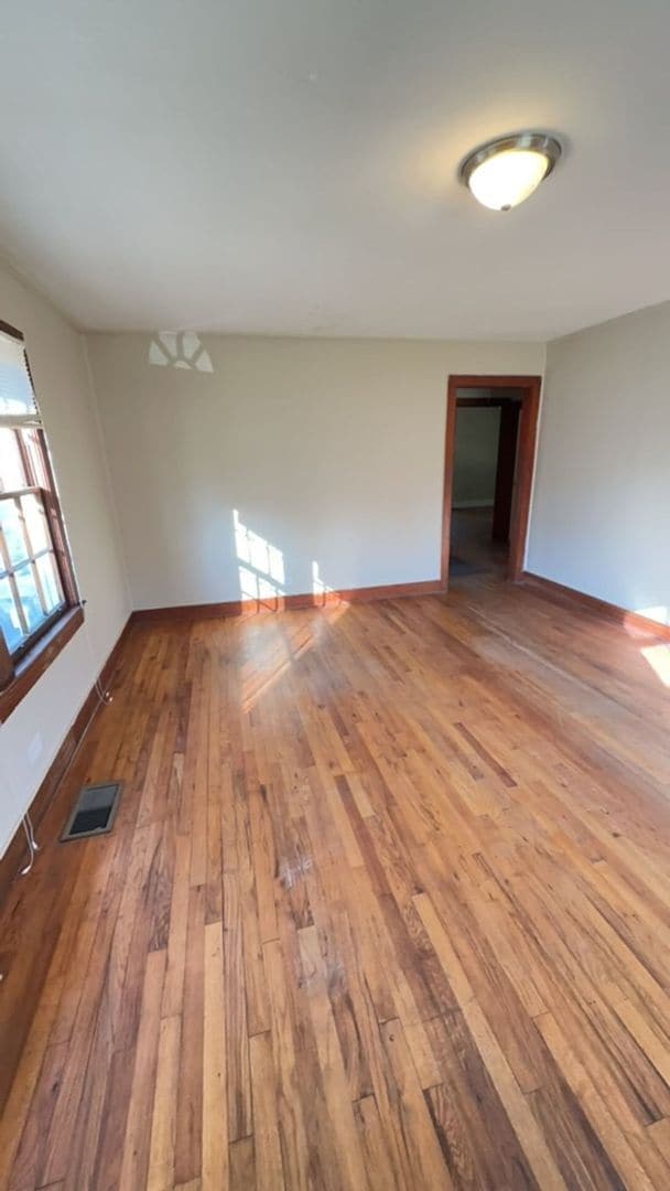 Building Photo - 205 Pineleaf Ln