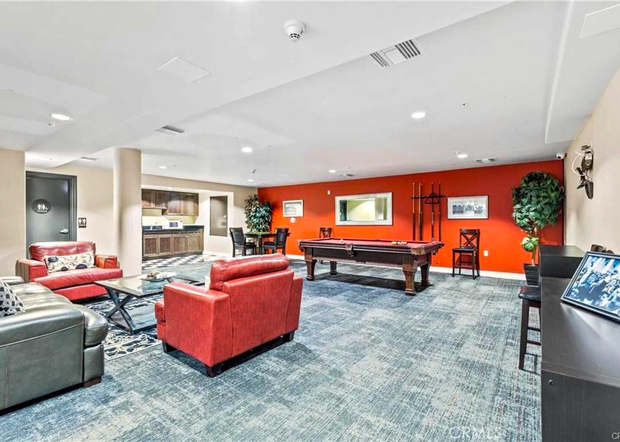 Building Photo - 3750 Santa Rosalia Dr