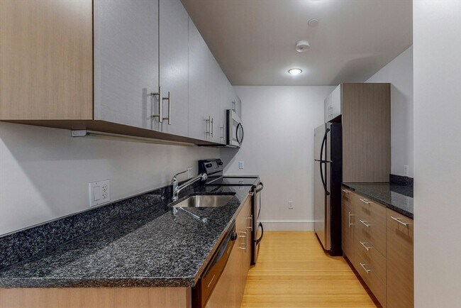 Building Photo - 45 Province St