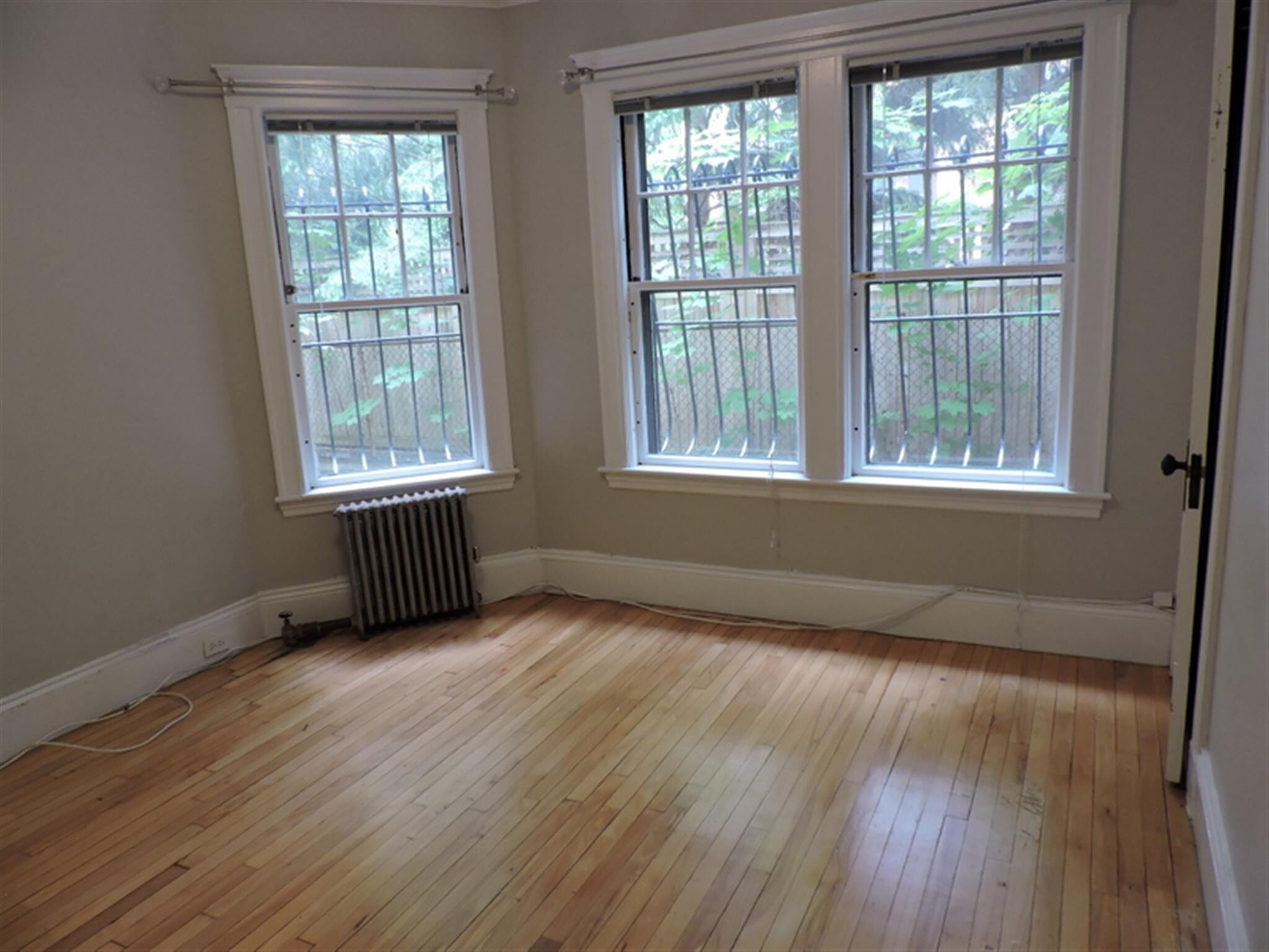 Building Photo - 11 Story St