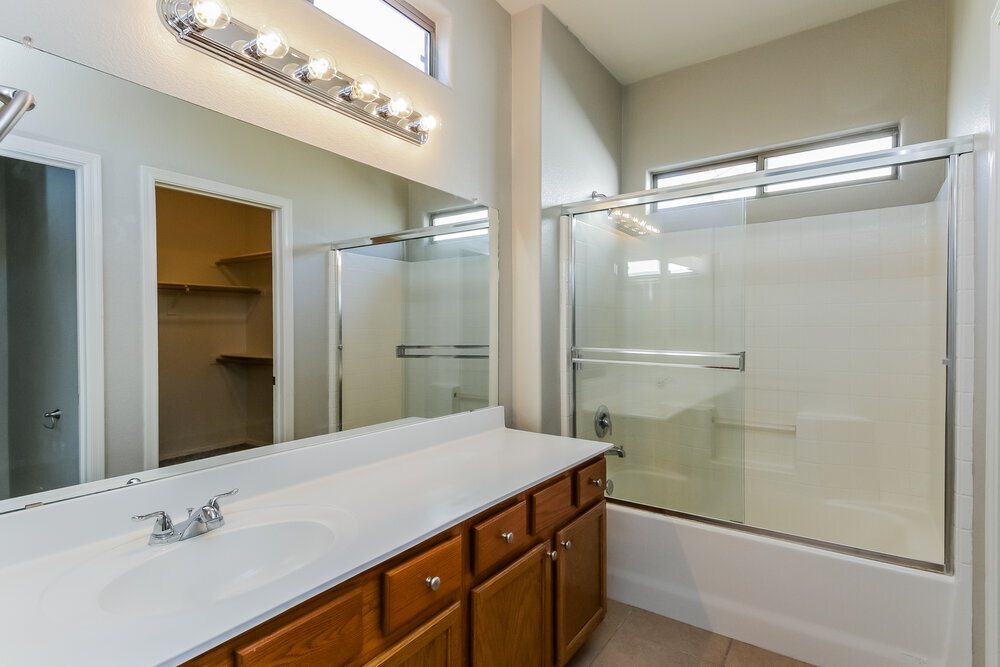 Building Photo - 3402 N 129th Dr