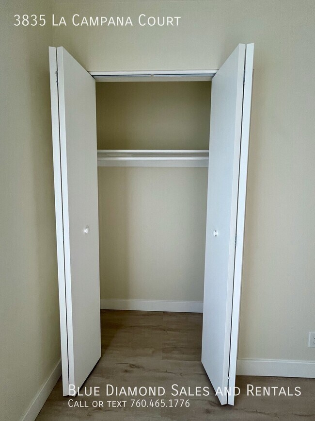 Building Photo - 3835 La Campana Ct