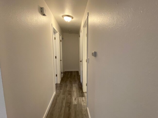 Building Photo - Renovated single family home in Seattle! B...