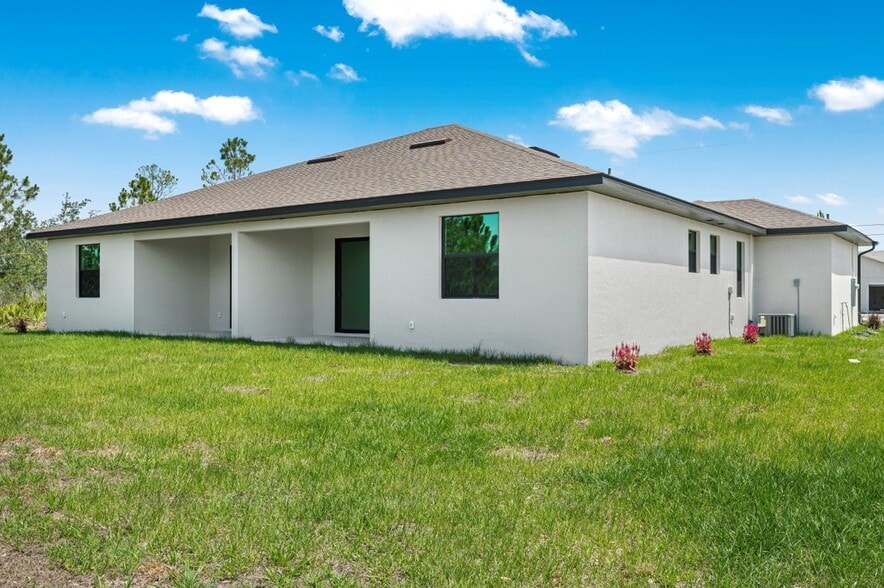 Building Photo - 26372 Explorer Rd