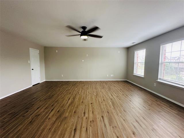 Building Photo - 7233 Lindentree Ln