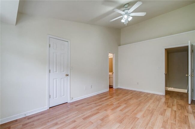 Building Photo - 3285 Hidden Cove Cir NW